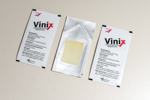 Vinix product comparison with actual strip display